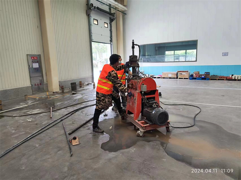 长兴厂房地面下沉塌陷注浆加固施工